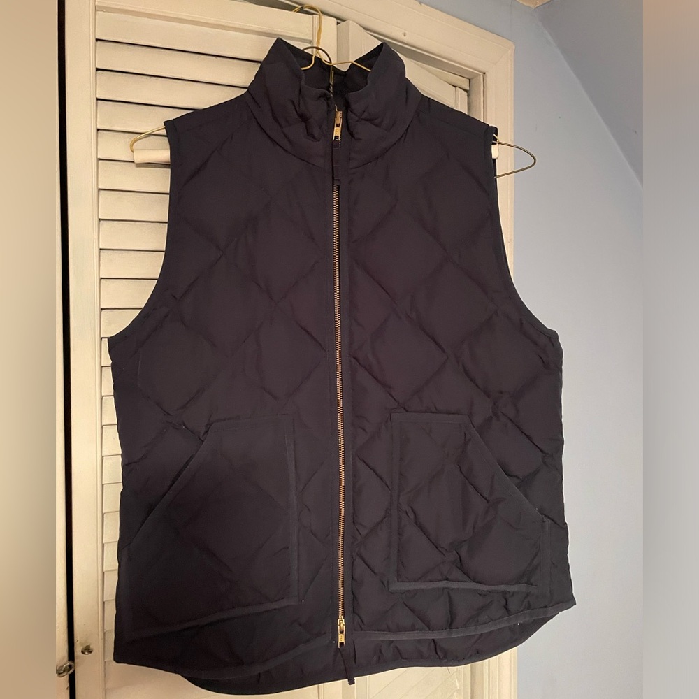 J.Crew Puffer Vest - Navy Size Medium